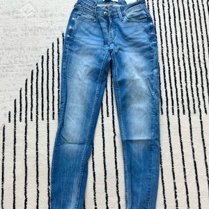 Levi’s Demi curve skinny Jean, size 26